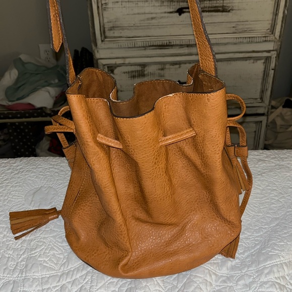 LAST CHANCE! Brown leather bucket bag - Picture 1 of 3